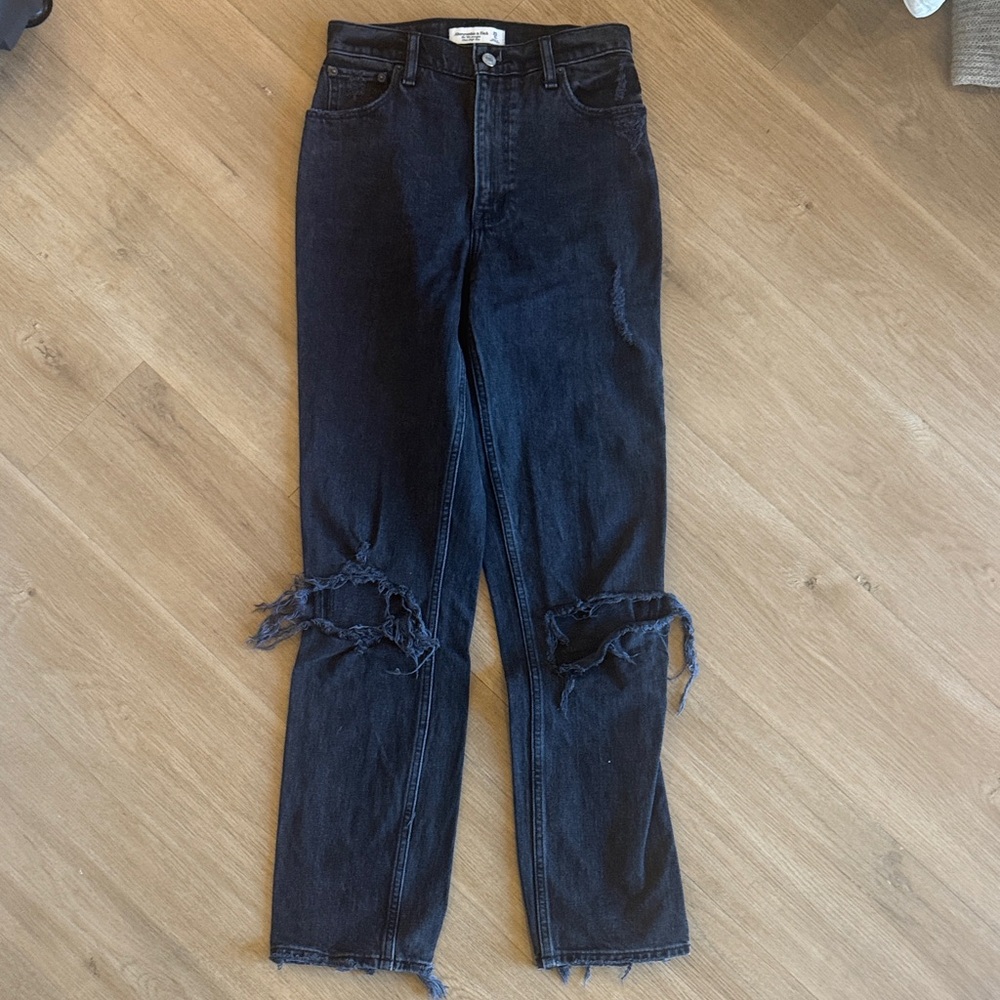 Abercrombie 90s Straight Ultra High Rise